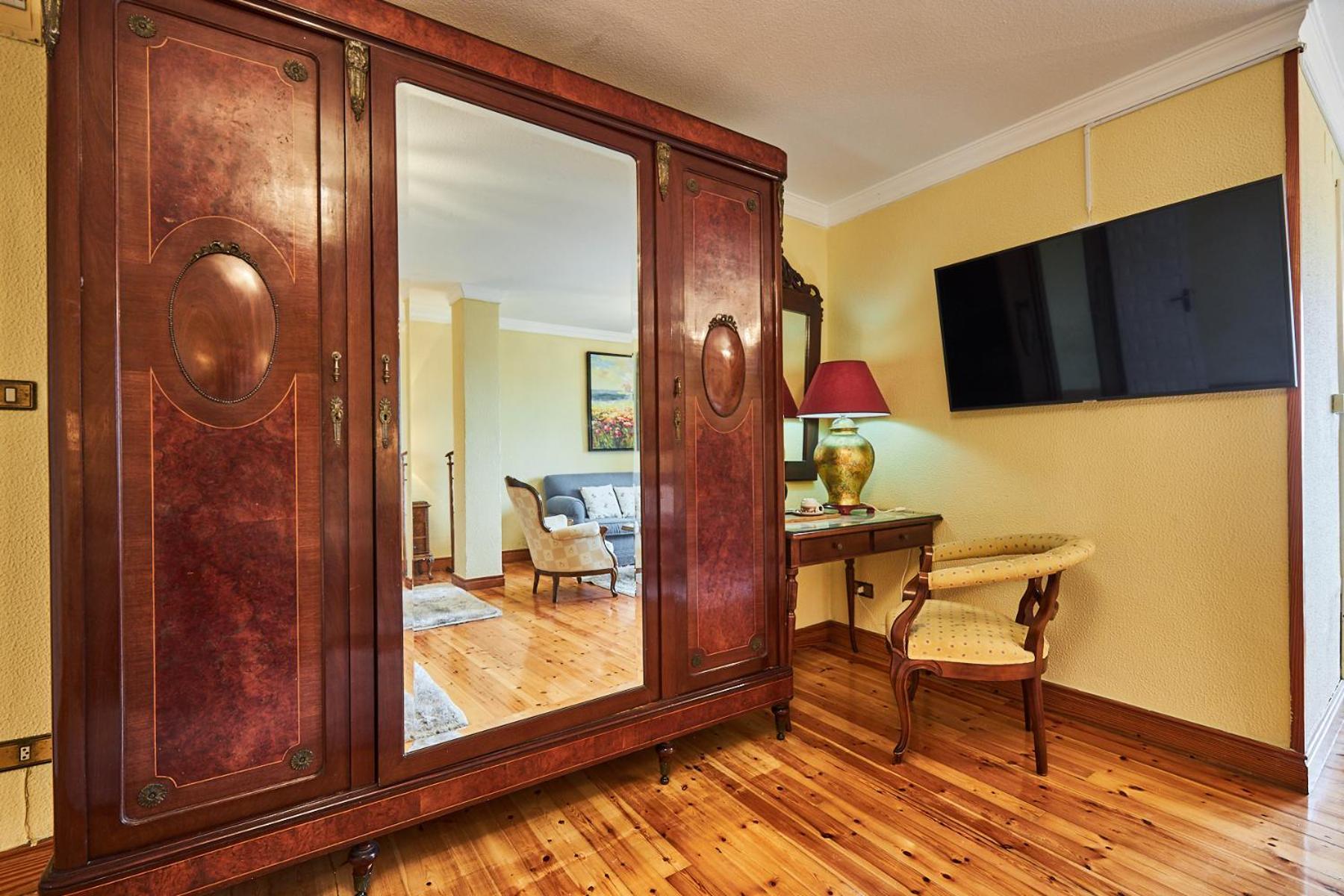 Hotel Restaurante Risco Ларедо Екстер'єр фото