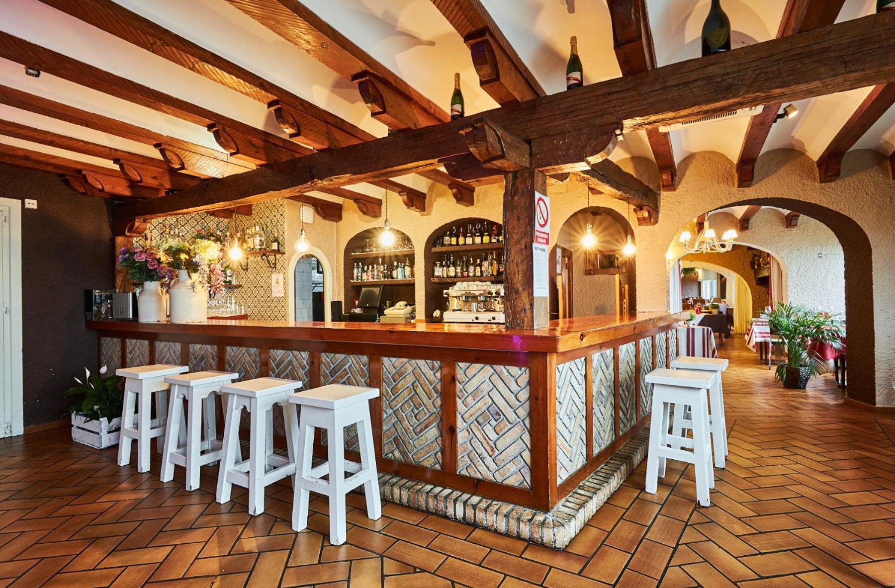Hotel Restaurante Risco Ларедо Екстер'єр фото