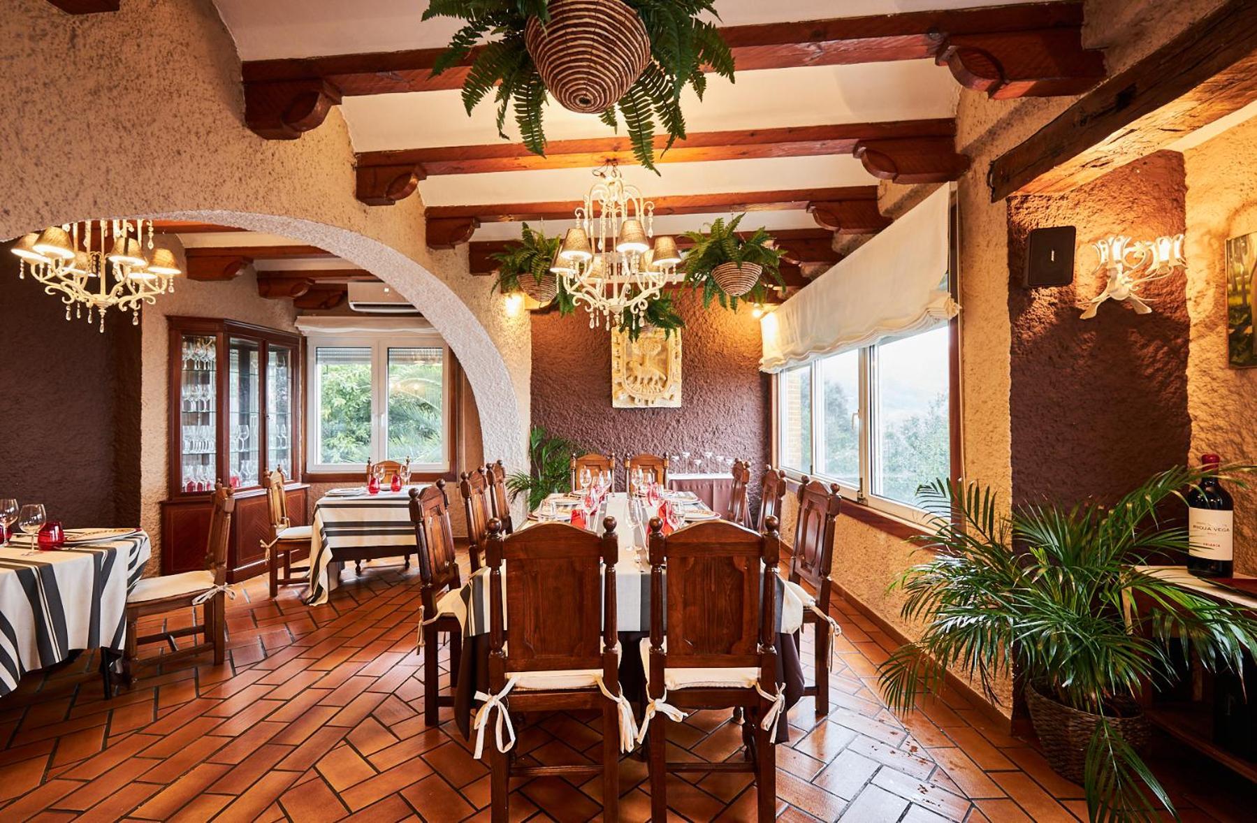 Hotel Restaurante Risco Ларедо Екстер'єр фото